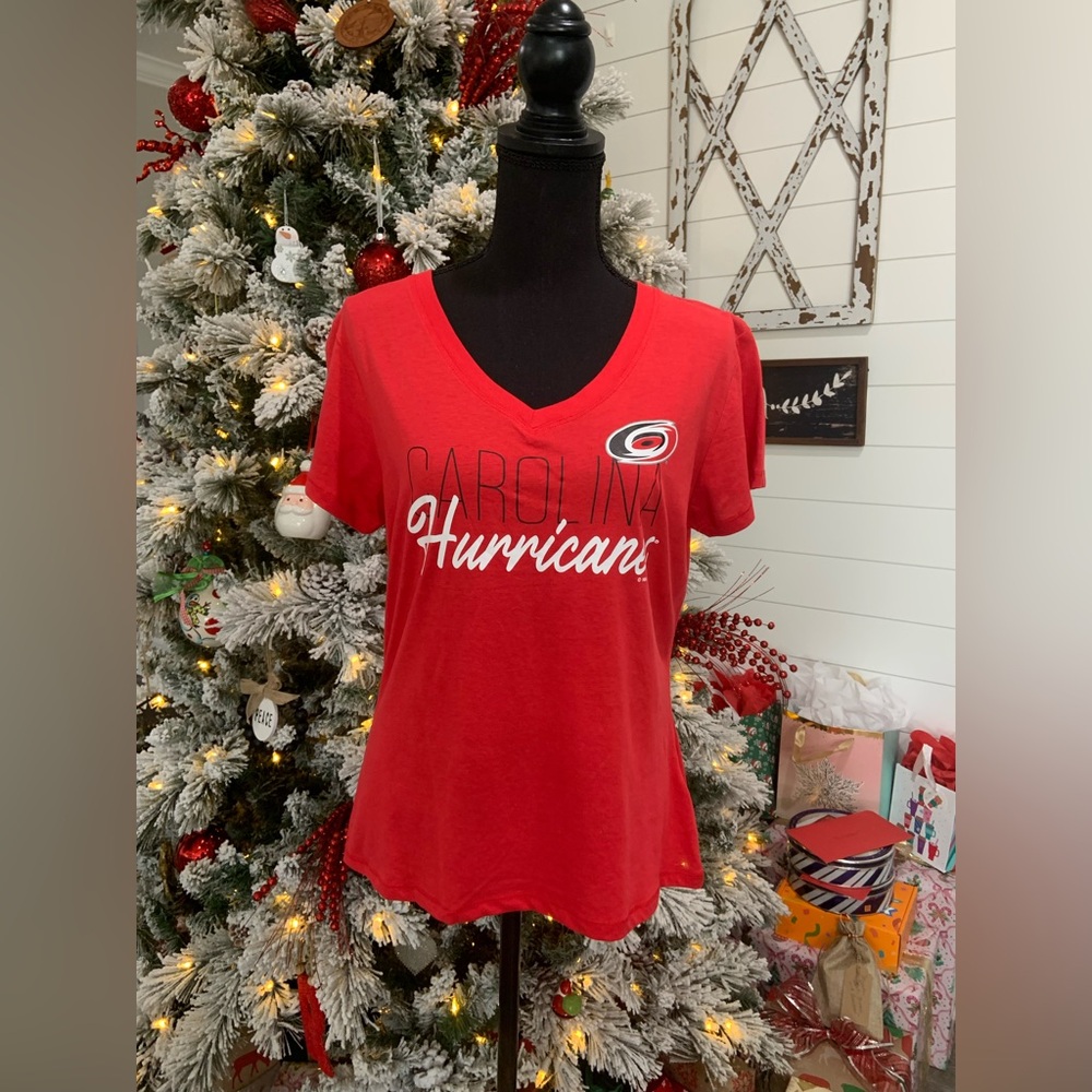 NHL Carolina Hurricanes Women’s V-Neck Short Sleeve T-Shirt- Size M- BNWOT